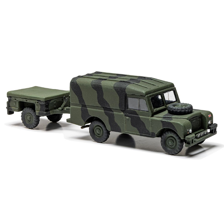 AIRFIX Land Rover LWB Hard Top w/ Trailer 1:76 - A02324