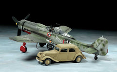 TAMIYA Focke-Wulf FW190 D-9 JV44 w/ Citroen Traction 11CV Staff Car 1:48 - 25213