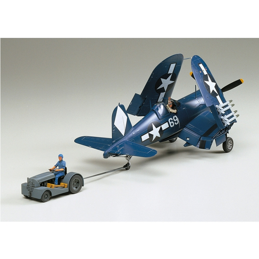 TAMIYA Vought F4U-1D Corsair w/ Moto-Tug 1:48 - 61085