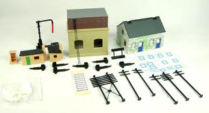 HORNBY Trakmat Accessory Pack No.2 Building - R8228