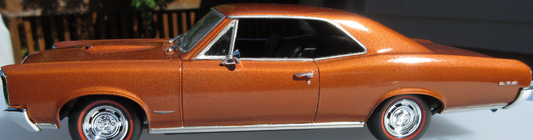 TAMIYA X-34 Metallic Brown Mini Acrylic 10ml - 81534