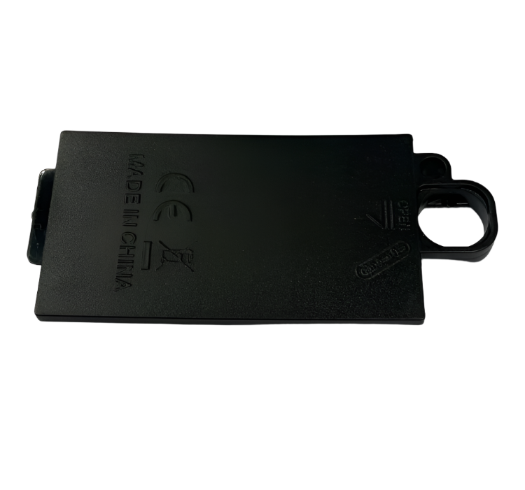 TRC 1:18 Battery Cover w/ Turnbutton Hole - 18301-4