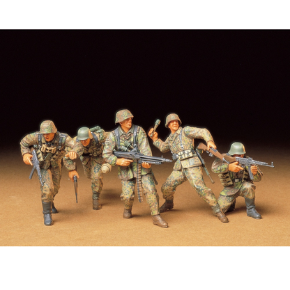 TAMIYA German Frontline Infantry WWII 1:35 - 35196