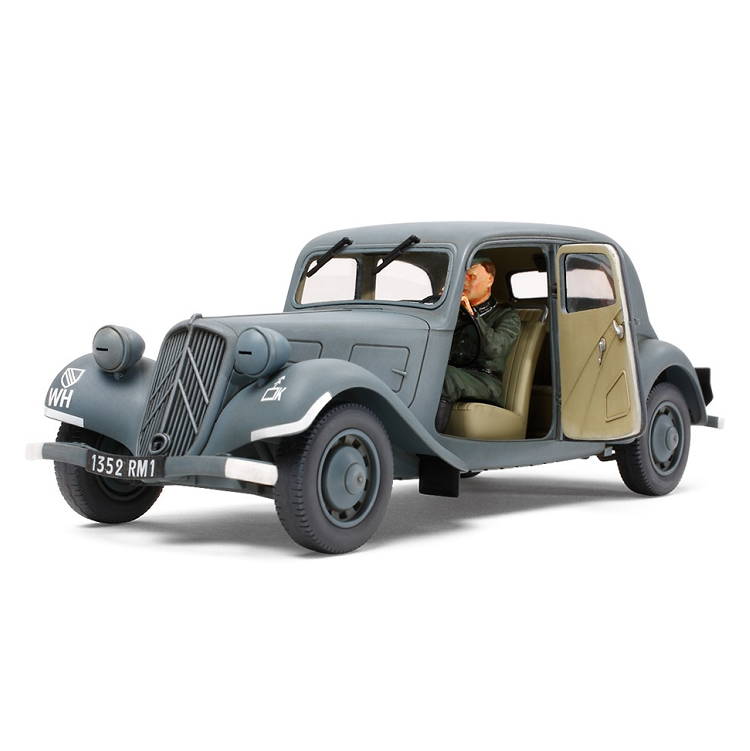 TAMIYA Citroen Traction 11CV Staff Car 1:35 - 35301