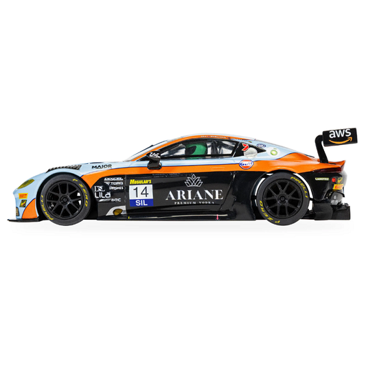 SCALEXTRIC Aston Martin GT3 Vantage Bathurst 2025 Gulf Edition - C4655