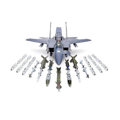 TAMIYA McDonnell Douglas F-15E Strike Eagle w/ Bunker Buster 1:32 - 60312