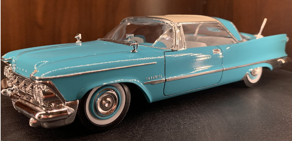 AMT 1959 Chrysler Imperial 1:25 - AMT1136