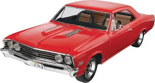 REVELL 67 CHEVELLE SS 1:25 - 4285