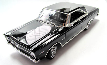 MOEBIUS 1965 Plymouth Satellite 1:25 - MOE1215