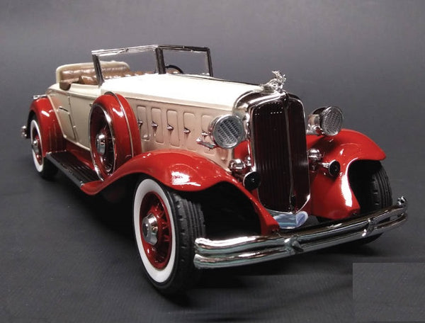 MPC 1932 Chrysler Imperial Gangbusters 1:25 - MPC926